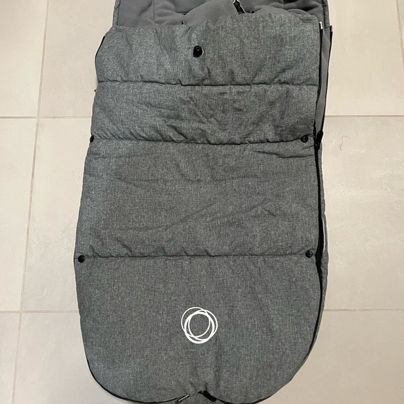 BUGABOO Water Repellent Stroller Footmuff - Picture 3 of 4